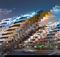 Adina Serviced Apartments Canberra James Court - Surfers Gold Coast