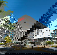 Adina Apartment Hotel Sydney Airport - Surfers Gold Coast