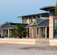 Baird Bay Ocean Eco Apartments - Surfers Gold Coast