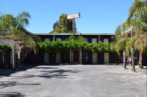 Barossa Gateway Motel - Surfers Gold Coast 1