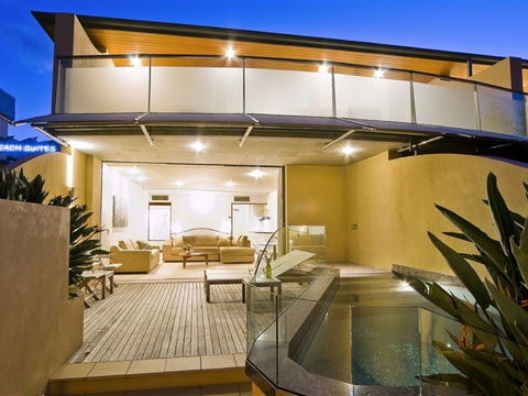 Beach Suites - Surfers Gold Coast 0