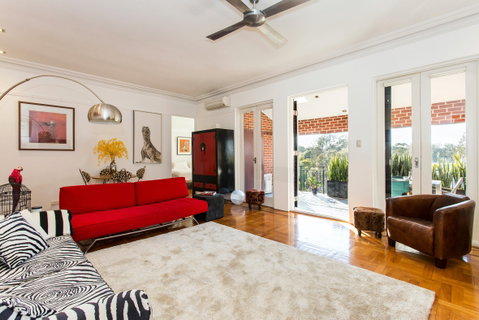 Boutique Apartment Redfern - Surfers Gold Coast 2