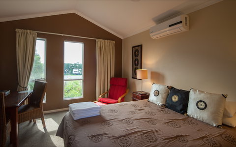 Dongara Tourist Park - Surfers Gold Coast 1