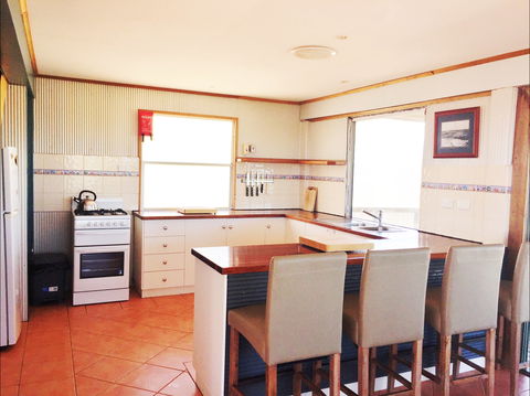 Fowlers Bay Beach House - Surfers Gold Coast 5