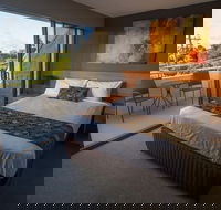 Gladstone Reef Hotel - Surfers Gold Coast