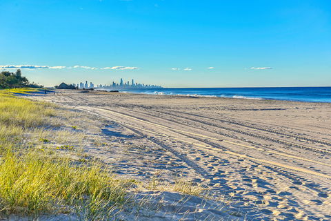 Golden Riviera Beach Resort - Surfers Gold Coast 7