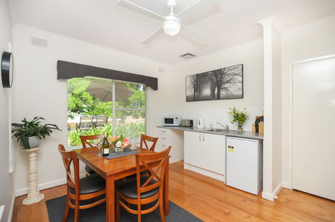 HAHNDORF LODGE - Surfers Gold Coast 5