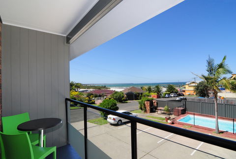 Jervis Bay Motel - Surfers Gold Coast 0