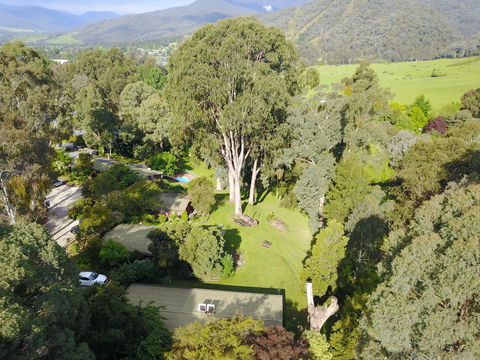 Kiewa Country Cottages - Surfers Gold Coast 0