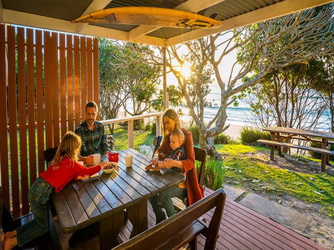 Partridge Cottage And Geoffs Shed - Surfers Gold Coast 0