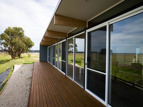 Pelican Point Sanctuary - Surfers Gold Coast 0