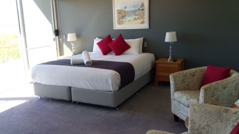 Pelican Point Sanctuary - Surfers Gold Coast 4