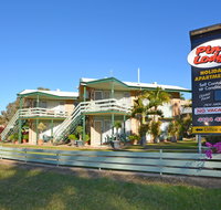 Pine Lodge Holiday Apartments - Surfers Gold Coast