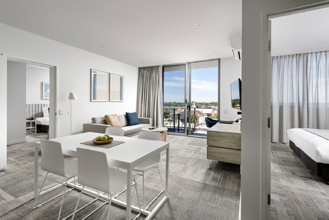 Quest Midland - Surfers Gold Coast 0