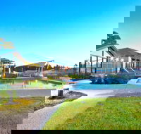 Ramada Resort by Wyndham Seven Mile Beach - Surfers Gold Coast