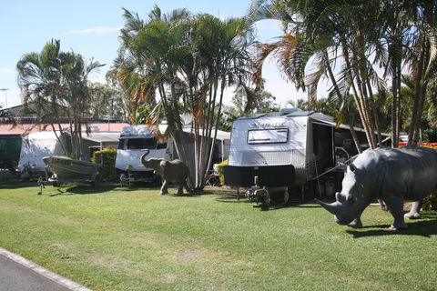 Sarina Palms Caravan Village - Surfers Gold Coast 2
