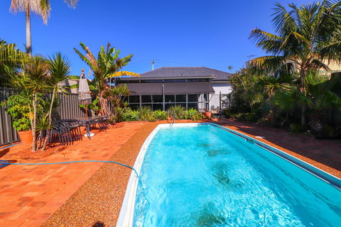 Seabreeze At Blacksmiths - Surfers Gold Coast 0