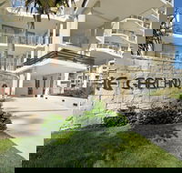 St George's Defence Holiday Suites incorporating The Garland Luxury Apartments - Surfers Gold Coast
