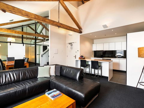 Sullivans Cove Apartments - Gibsons Mill - Surfers Gold Coast 6