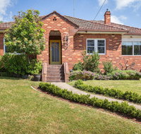 The Yellow Door Guesthouse - Surfers Gold Coast