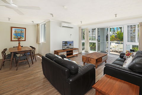 The Bay Apartments - Surfers Gold Coast 6