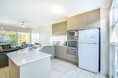 The Park Penthouse By Jervis Bay Beach Houses - Surfers Gold Coast 2