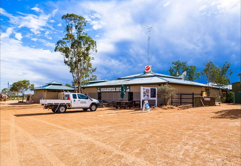 The Innamincka Hotel - Surfers Gold Coast 2