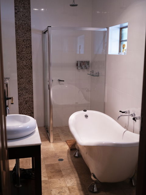 Thiele House Retreat - Surfers Gold Coast 7