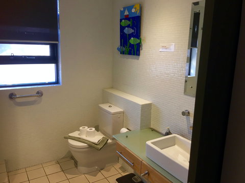 Westerley Accommodation - James House - Surfers Gold Coast 6