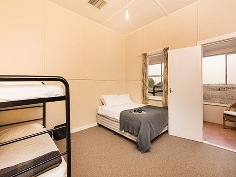 Willandra Cottage - Surfers Gold Coast 5