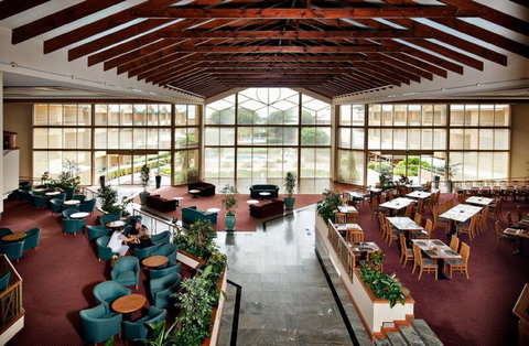 Abbey Beach Resort - Surfers Gold Coast 1