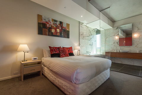 Accommodate Canberra - Surfers Gold Coast 1