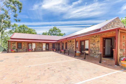 Adelaide Hills, Birdwood Motel - Surfers Gold Coast 0
