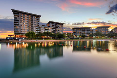 Astra Apartments NT - Surfers Gold Coast 0
