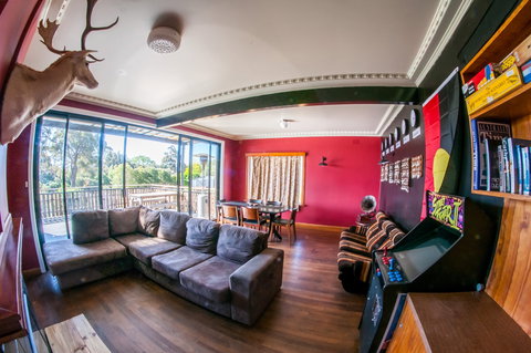 Bairnsdale Workers Accommodation - Surfers Gold Coast 0