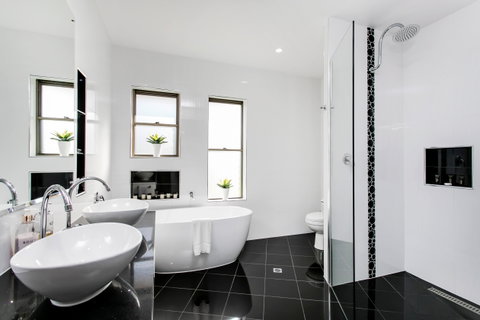 Barossa Retro BnB - Surfers Gold Coast 2