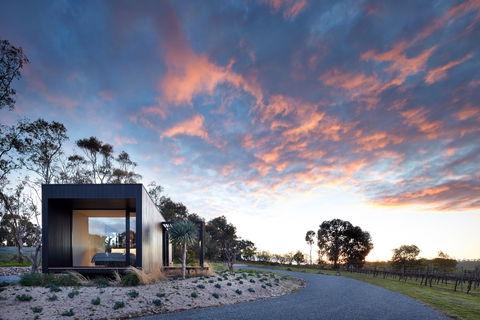 Cadole Avalon - Surfers Gold Coast 0