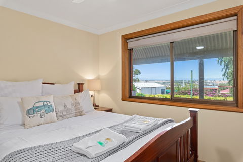 Century21 SouthCoast: Reef & Vines Port Noarlunga - Surfers Gold Coast 0