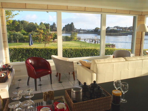 Douglas Riverside - Surfers Gold Coast 2