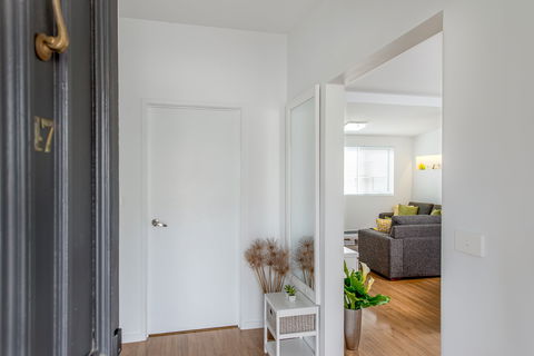 Hobart Cityscape Apartment 1 Wellington - Surfers Gold Coast 1