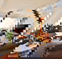 Hudson Bay at Basin View - Surfers Gold Coast