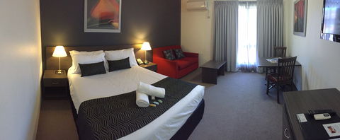 Hunts Hotel Liverpool - Surfers Gold Coast 2