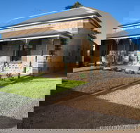 Kingfisher Lodge Edithburgh - Surfers Gold Coast