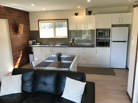 Loma Cottages - Surfers Gold Coast 1