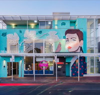 Majestic Minima Hotel - Surfers Gold Coast