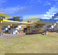 Moore Park Beach Motel - Surfers Gold Coast