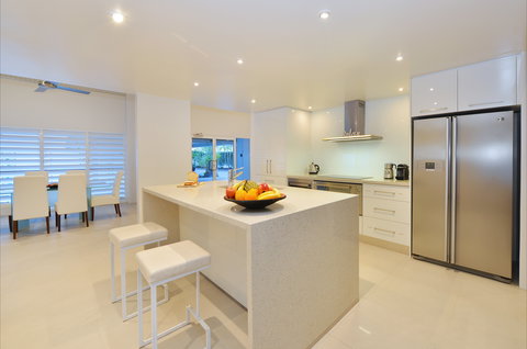 Serenity Port Douglas: Luxury Beachfront - Surfers Gold Coast 1