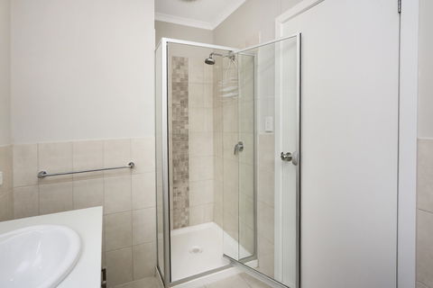 Silver Hill Townhouse - Surfers Gold Coast 2