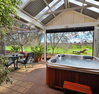Stephanette's Cottage - Surfers Gold Coast