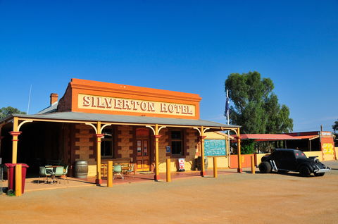 The Original Silverton Hotel - Surfers Gold Coast 0
